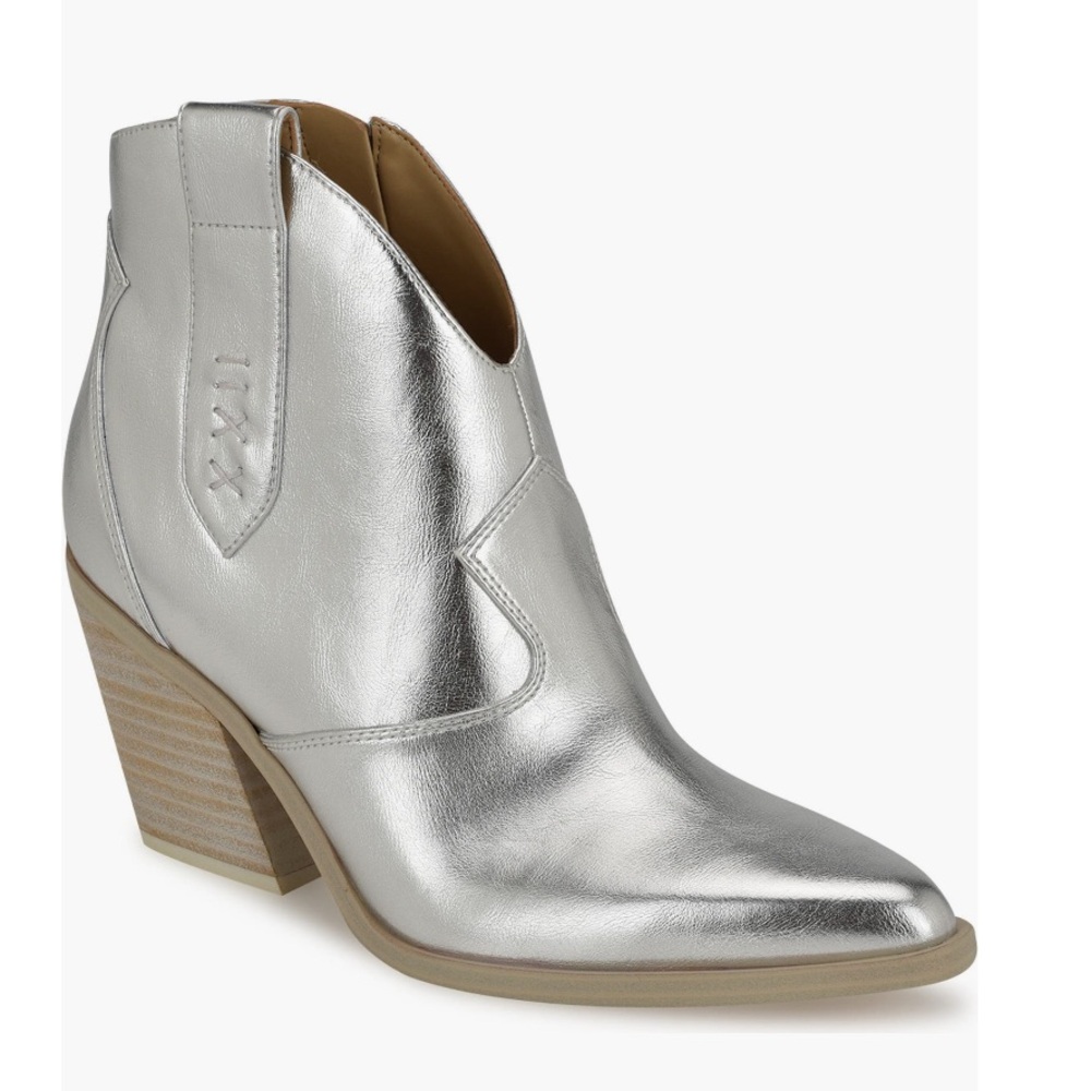 + NINE WEST + Fainay Western Bootie
